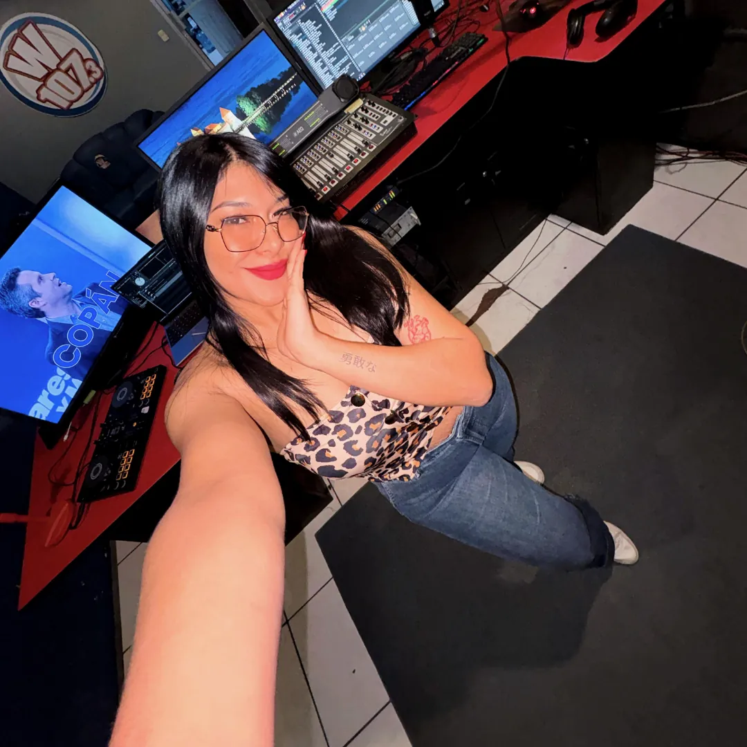 Maryory Carías, locutora de Radio W107